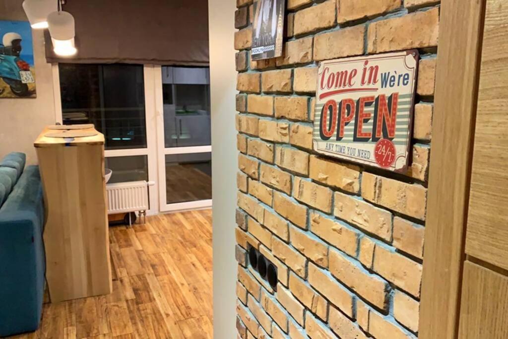 Loft Studio Near Smart Plaza Polytech, Center Kiew Exterior foto