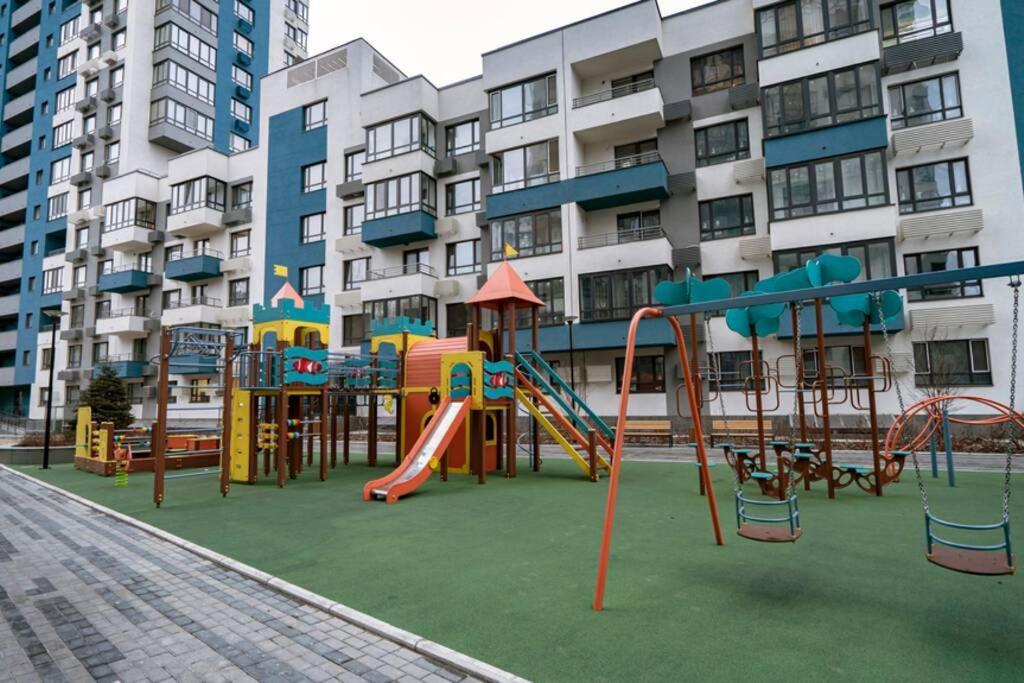 Loft Studio Near Smart Plaza Polytech, Center Kiew Exterior foto