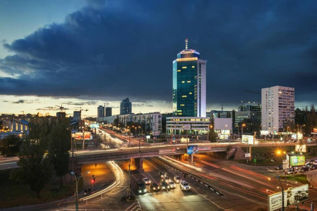 Loft Studio Near Smart Plaza Polytech, Center Kiew Exterior foto